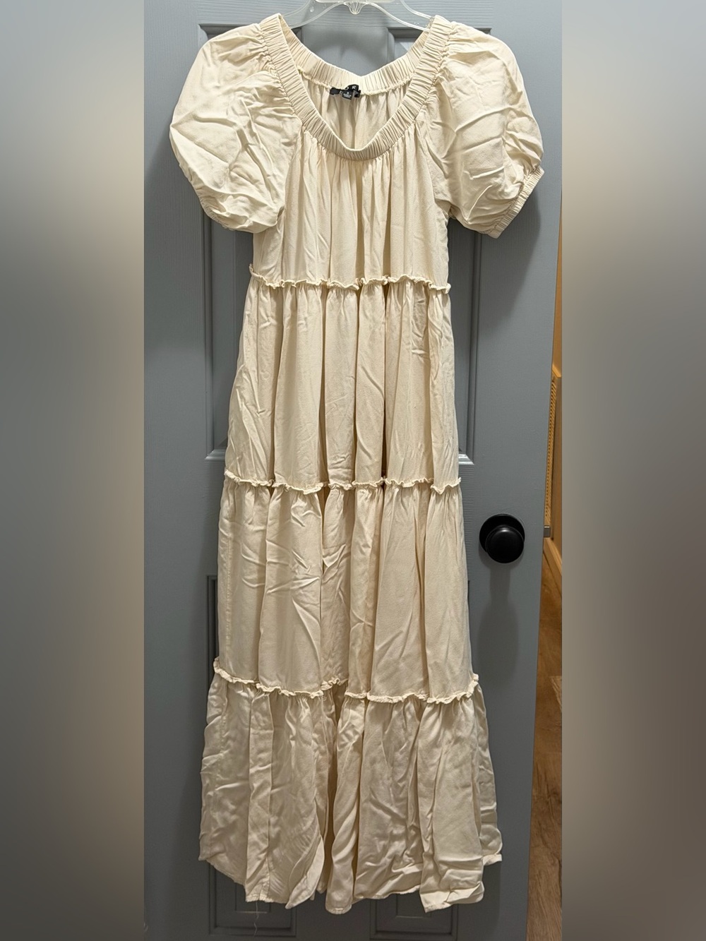 Fore Prairie Tiered Maxi Dress Women’s Cream Off-Shoulder Cottagecore Small